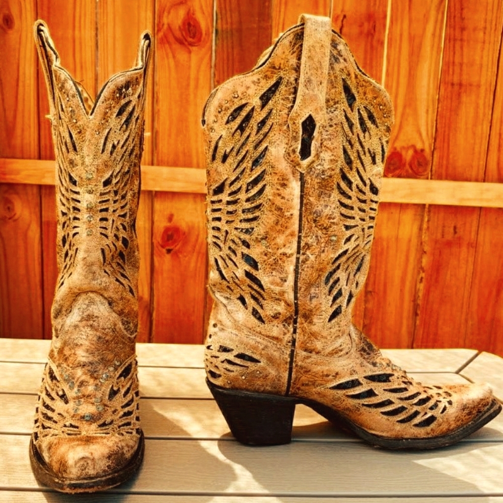 Corral sequin inlay sniptoe western boots 10 women